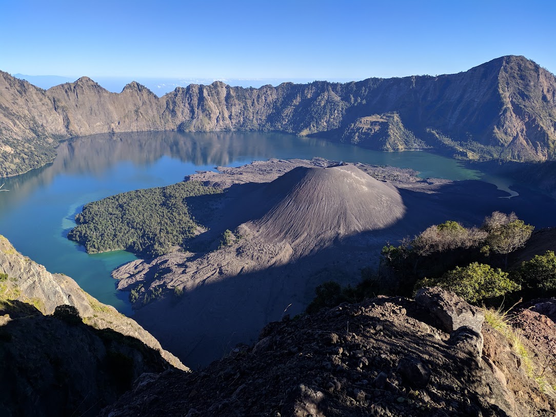 Trek Rinjani Via Timbanuh: The Scenic Southern Route Guide